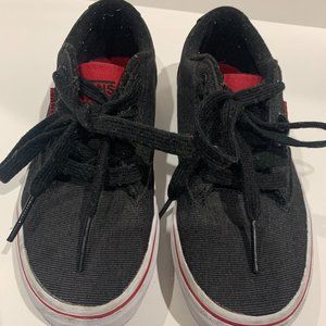 Vans Off The Wall Youth Size 1.0 shoes Black